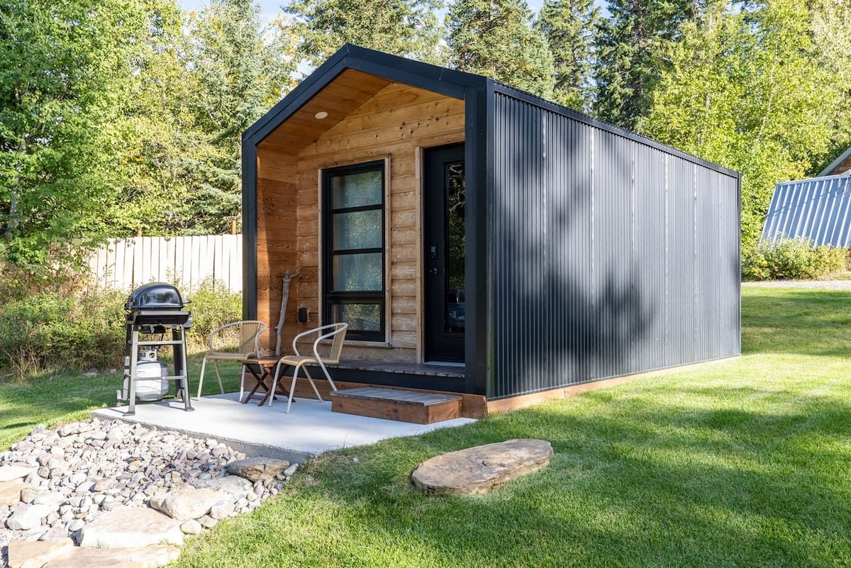Little Bear Micro Cabin at Spotted Bear Retreat